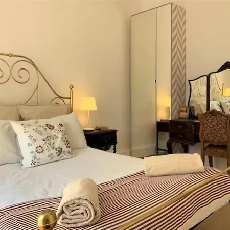 As A Local! Santos Historical 6 Bedroom Iii Apartment