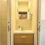 As A Local! Santos Historical 6 Bedroom Iii Lisboa