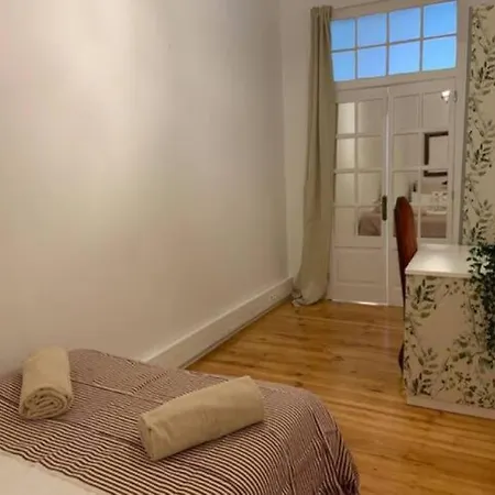 As A Local! Santos Historical 6 Bedroom Iii *