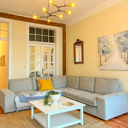 As A Local! Santos Historical 6 Bedroom Iii * Lisbon
