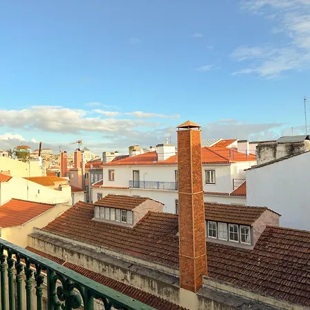 Apartment As A Local! Santos Historical 6 Bedroom Iii Lisbon