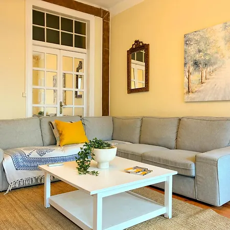 As A Local! Santos Historical 6 Bedroom Iii Lisbon
