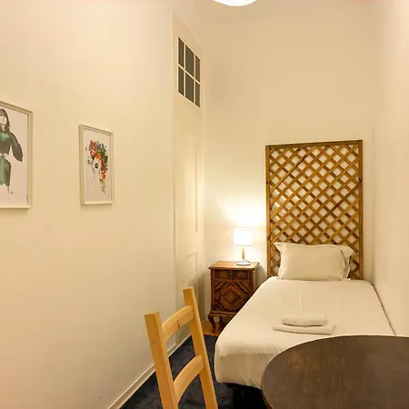 Apartment As A Local! Santos Historical 6 Bedroom Iii