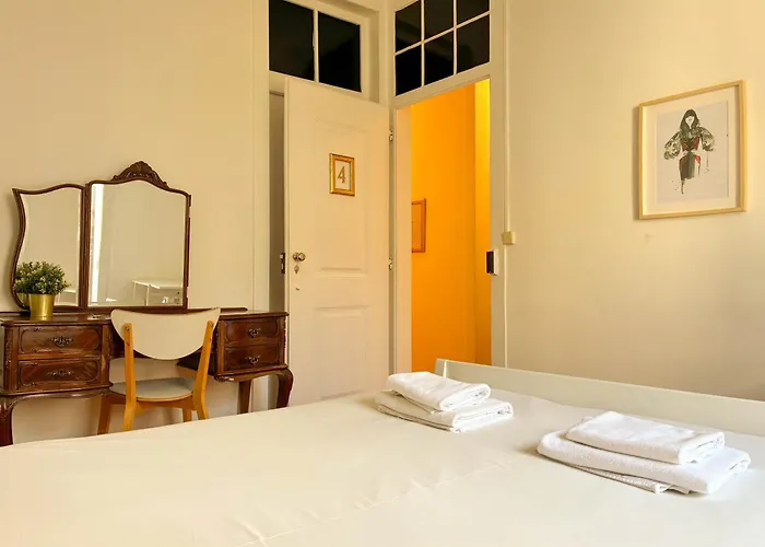 As A Local! Santos Historical 6 Bedroom Iii * Lisboa