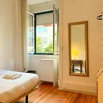 As A Local! Santos Historical 6 Bedroom Iii Lisboa